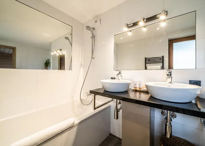 Cervino Monriond - By Emerald Apartment *